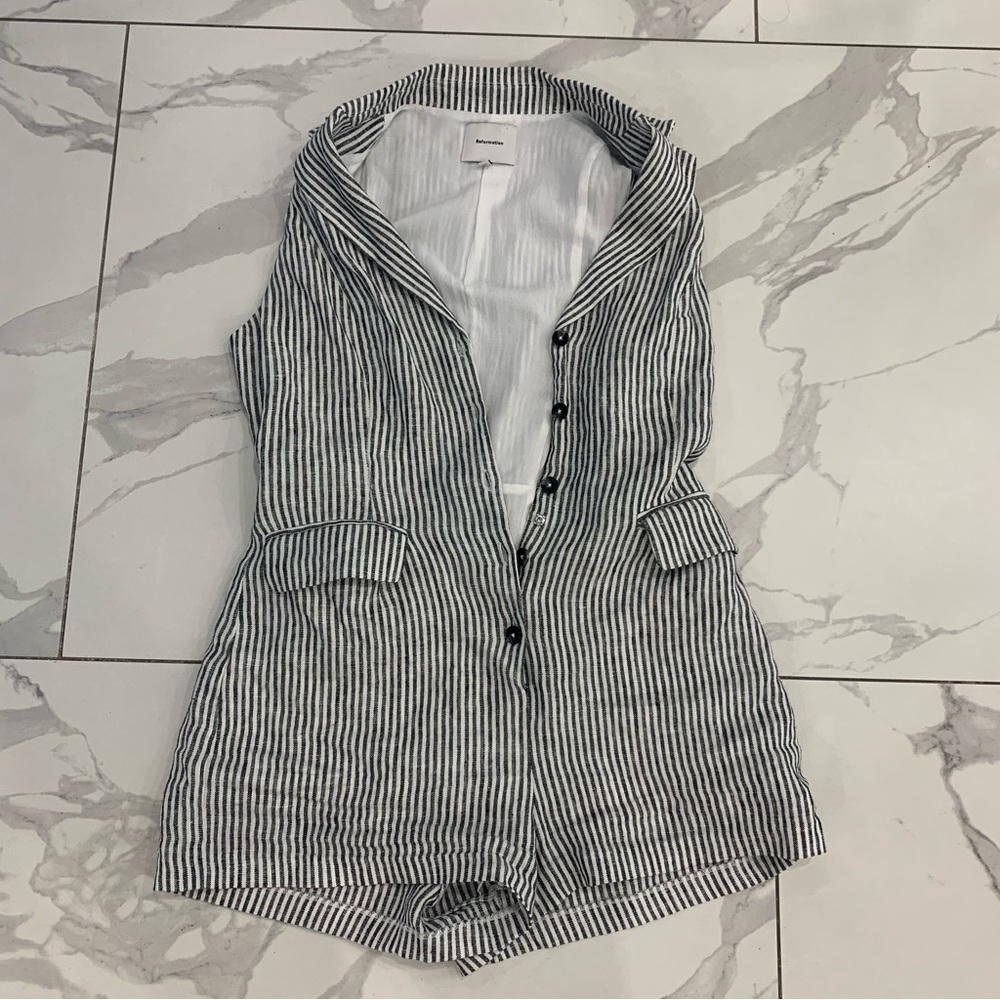 Reformation Romper  6 Linen In Vineyard Stripped Button Front  Adjustable waist - Picture 10 of 15